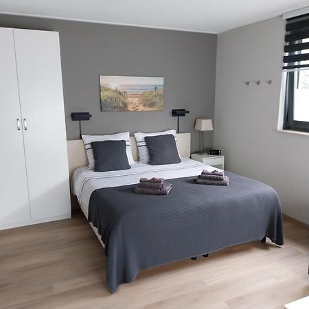 Elvis Presley Private Studio With Kitchen And Airconditioning Goes Exteriör bild