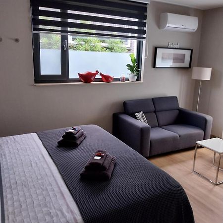 Elvis Presley Private Studio With Kitchen And Airconditioning Goes Exteriör bild