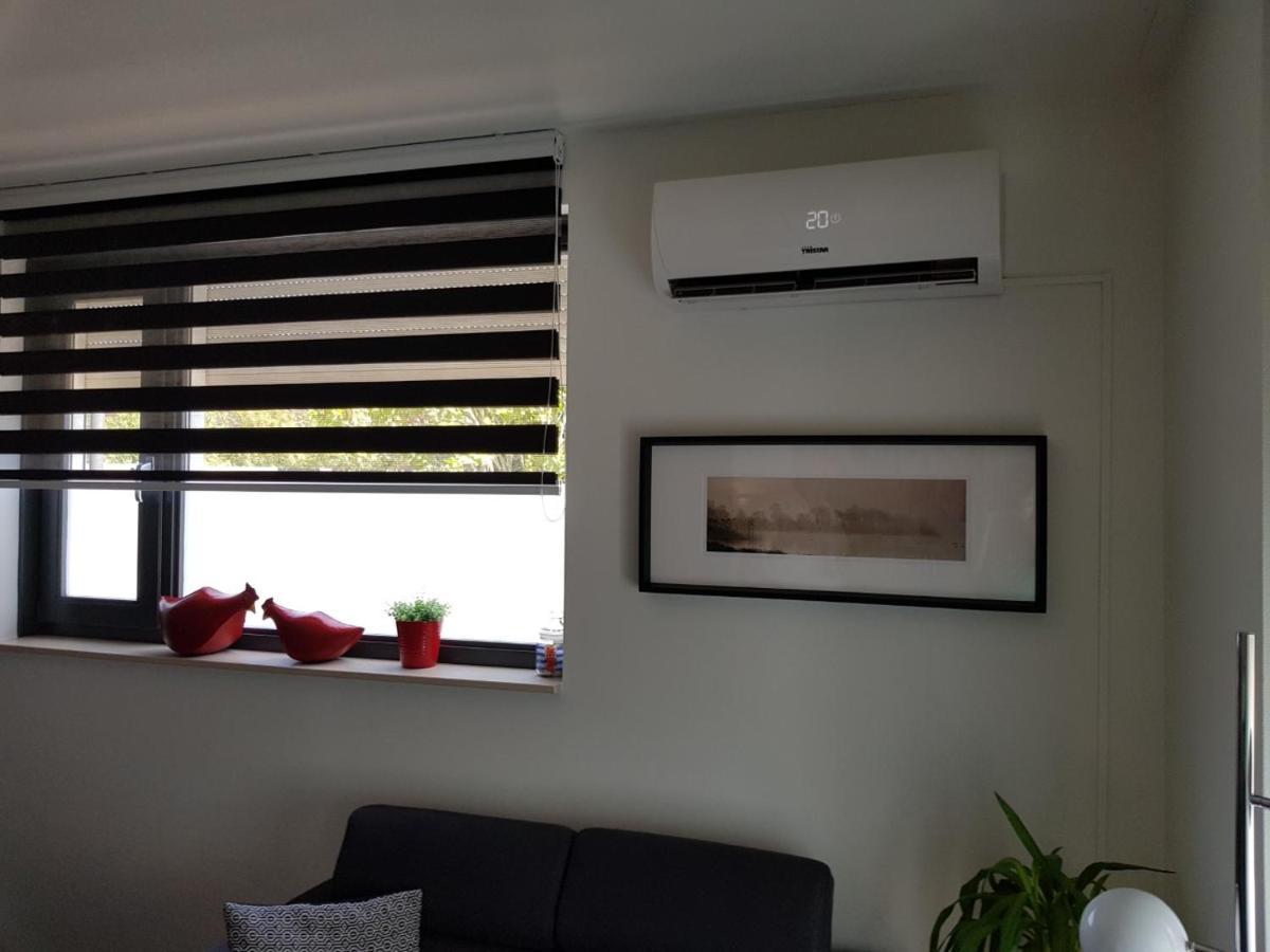 Elvis Presley Private Studio With Kitchen And Airconditioning Goes Exteriör bild